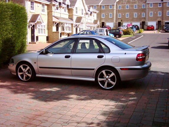 download 02 Volvo S40 workshop manual