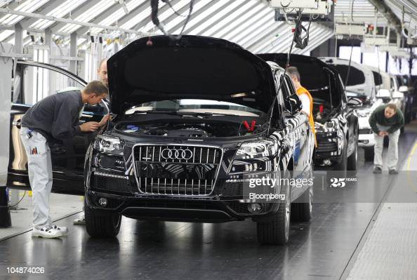 download AUDI Q7 workshop manual