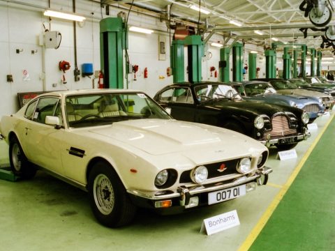 download Aston Martin V8 Saloon workshop manual