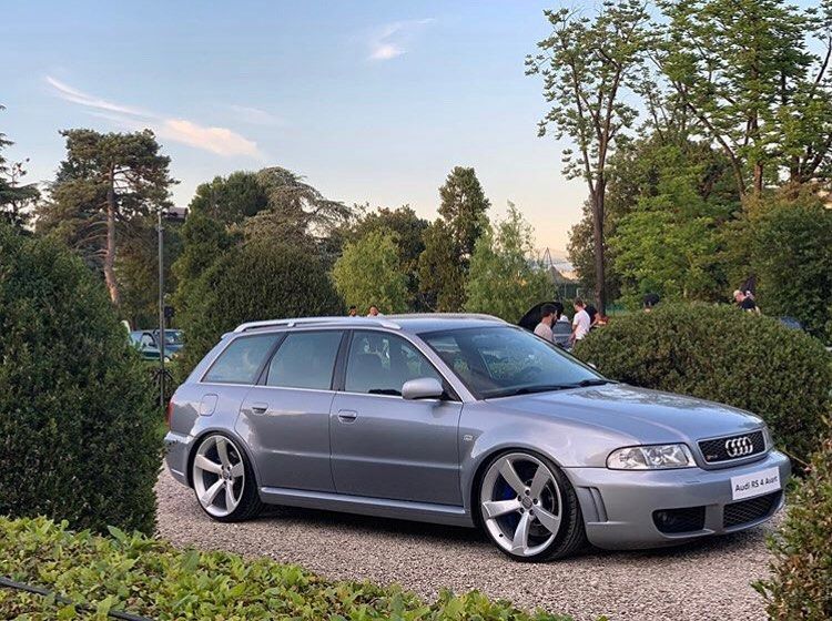 download Audi A4 B5 Avant workshop manual