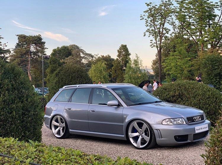 download Audi A4 B5 Avant workshop manual