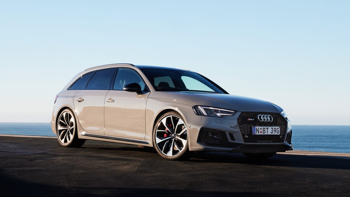 download Audi RS4 workshop manual