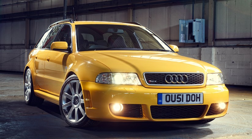 download Audi RS4 workshop manual