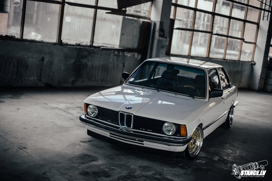 download BMW 3 E21 workshop manual