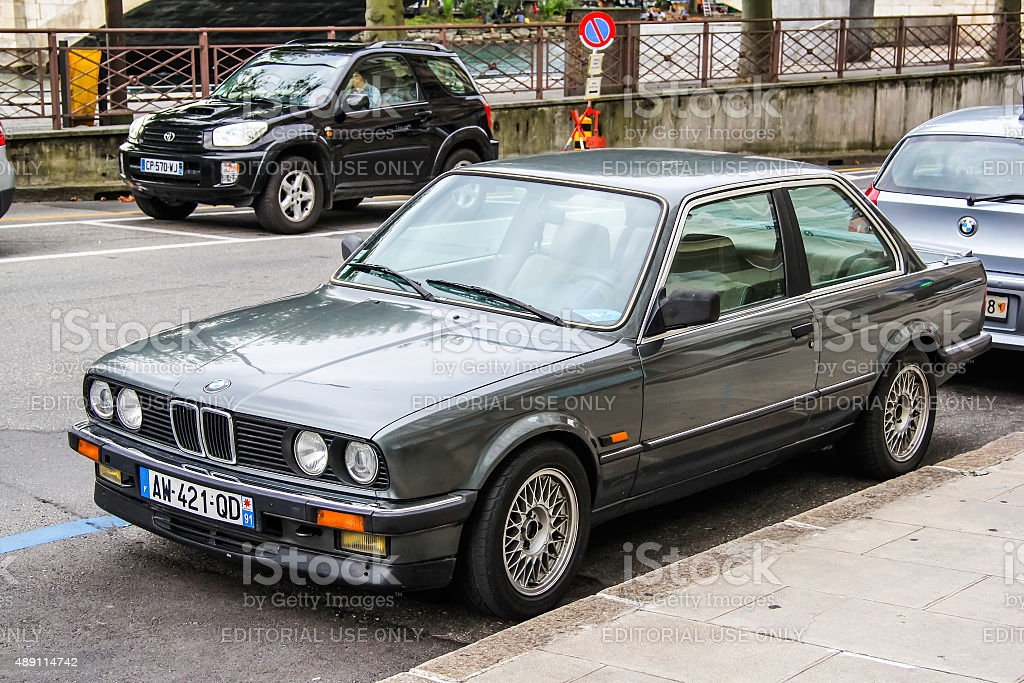 download BMW 3 E30 English able workshop manual