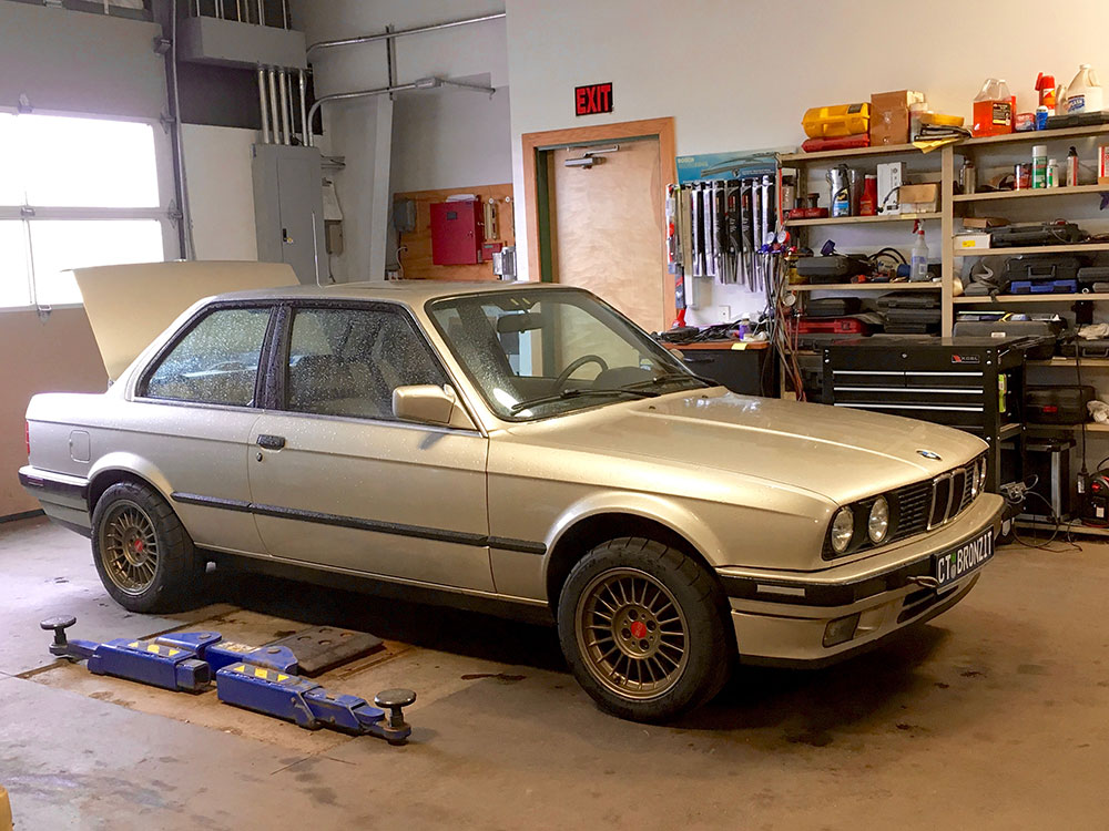 download BMW 3 E30 workshop manual