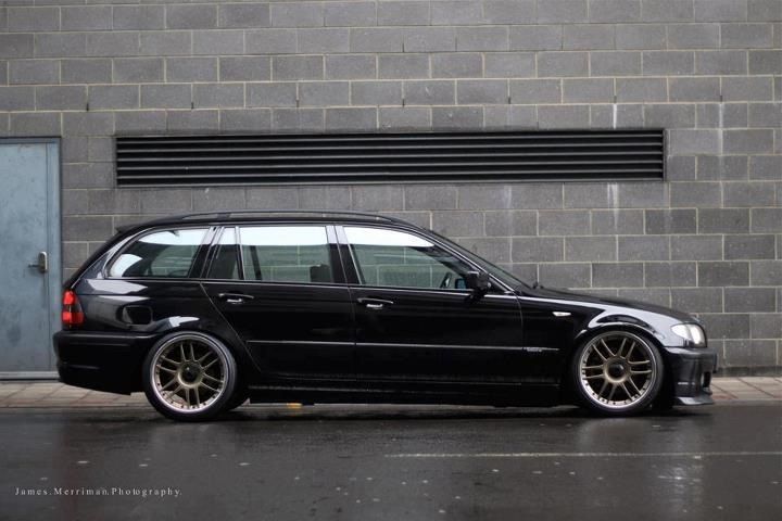 download BMW 3 E46 330xi Sport Wagon workshop manual