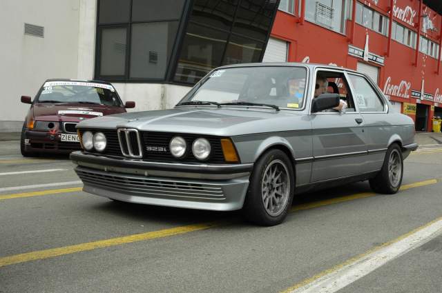 download BMW 315 323i E21 CAR workshop manual