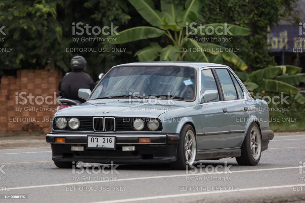 download BMW 318i workshop manual