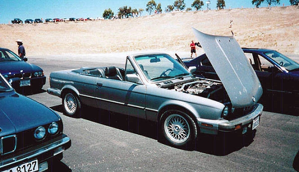 download BMW 325i Convertible ETM workshop manual