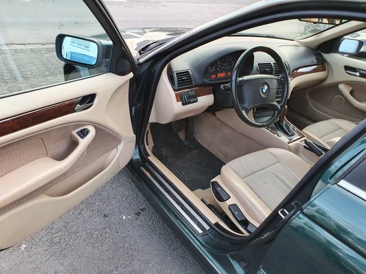 download BMW 325i workshop manual