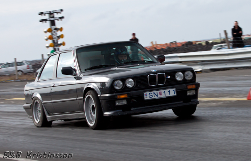 download BMW 328I E30 workshop manual