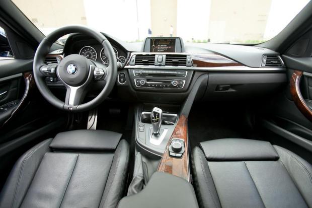 download BMW 328i Sedan workshop manual