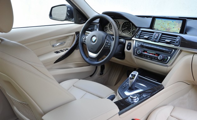 download BMW 328i with idrive Sedan workshop manual
