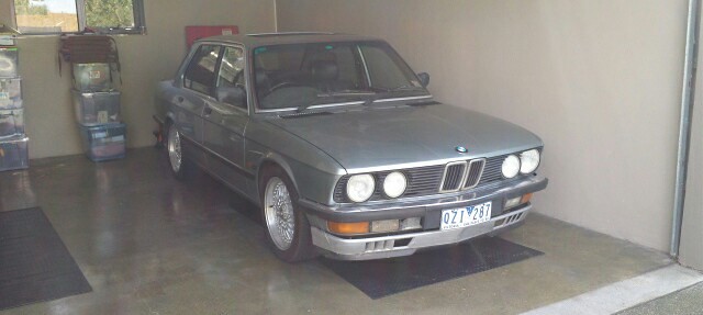 download BMW 5 E28 E34 able workshop manual