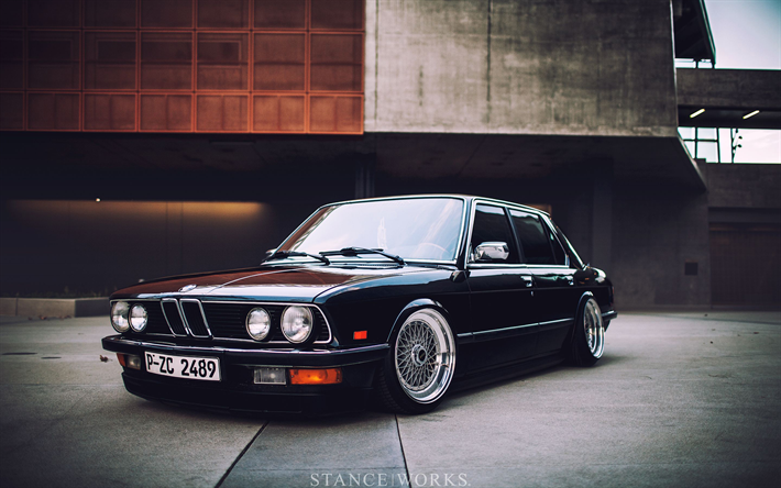 download BMW 5 E28 E34 workshop manual