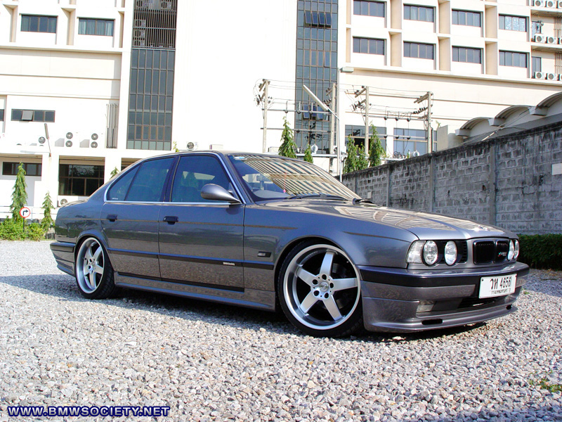 download BMW 5 E34 525i 525it 530i 530it 540i ETM   1 workshop manual