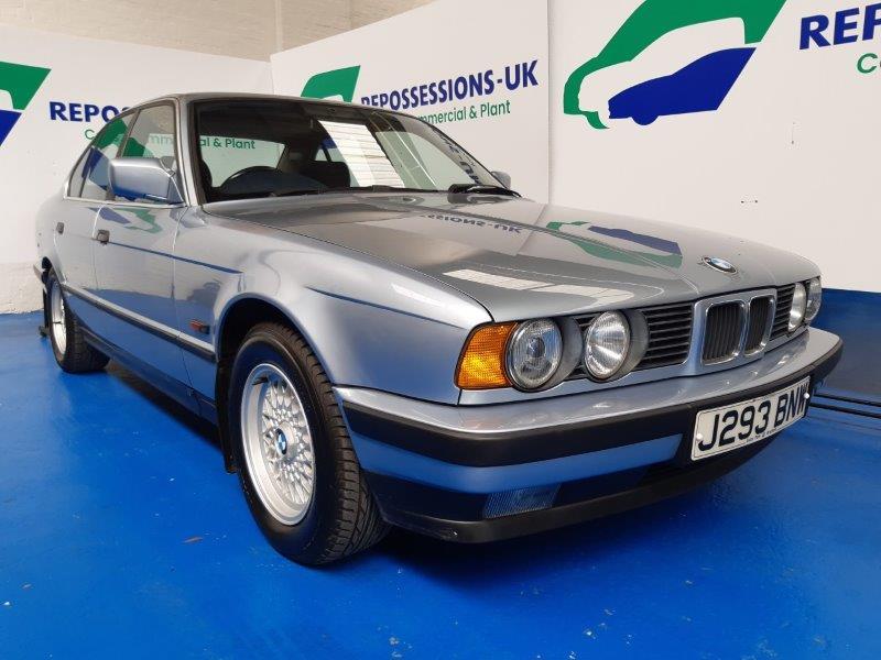 download BMW 5 E34 525i able workshop manual