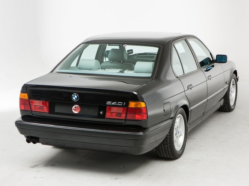 download BMW 5 E34 English workshop manual