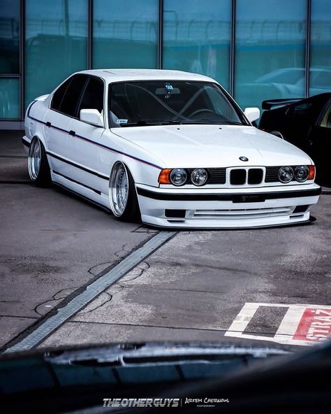download BMW 5 E34 workshop manual