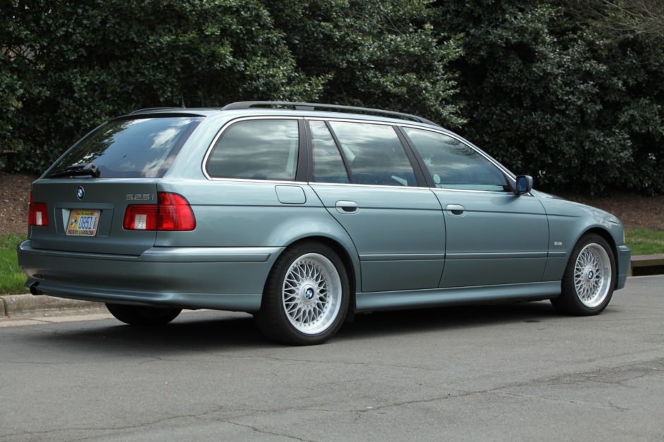 download BMW 5 E39 525i Sport Wagon workshop manual