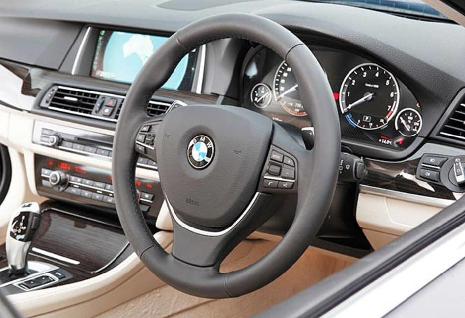 download BMW 520i workshop manual