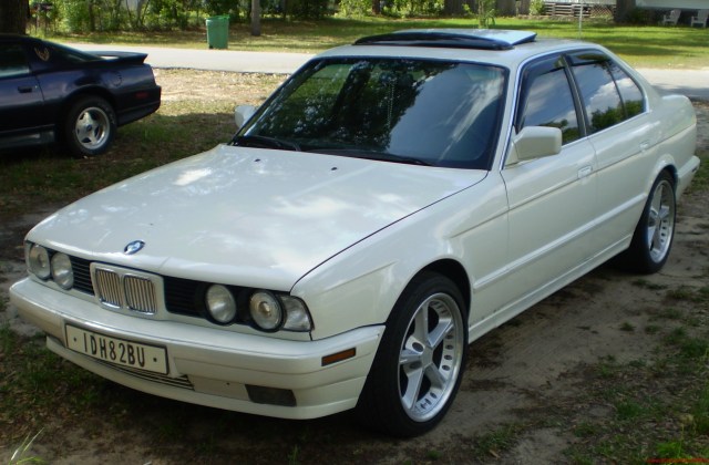 download BMW 525 525i workshop manual