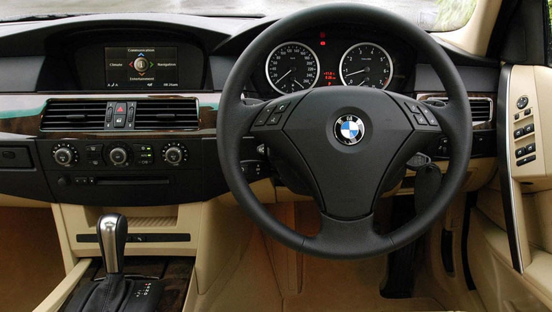 download BMW 525 525i workshop manual