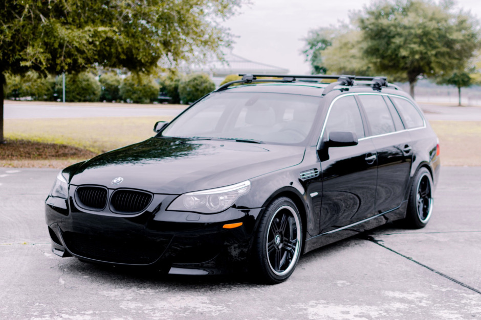 download BMW 535xi Sport Wagon workshop manual