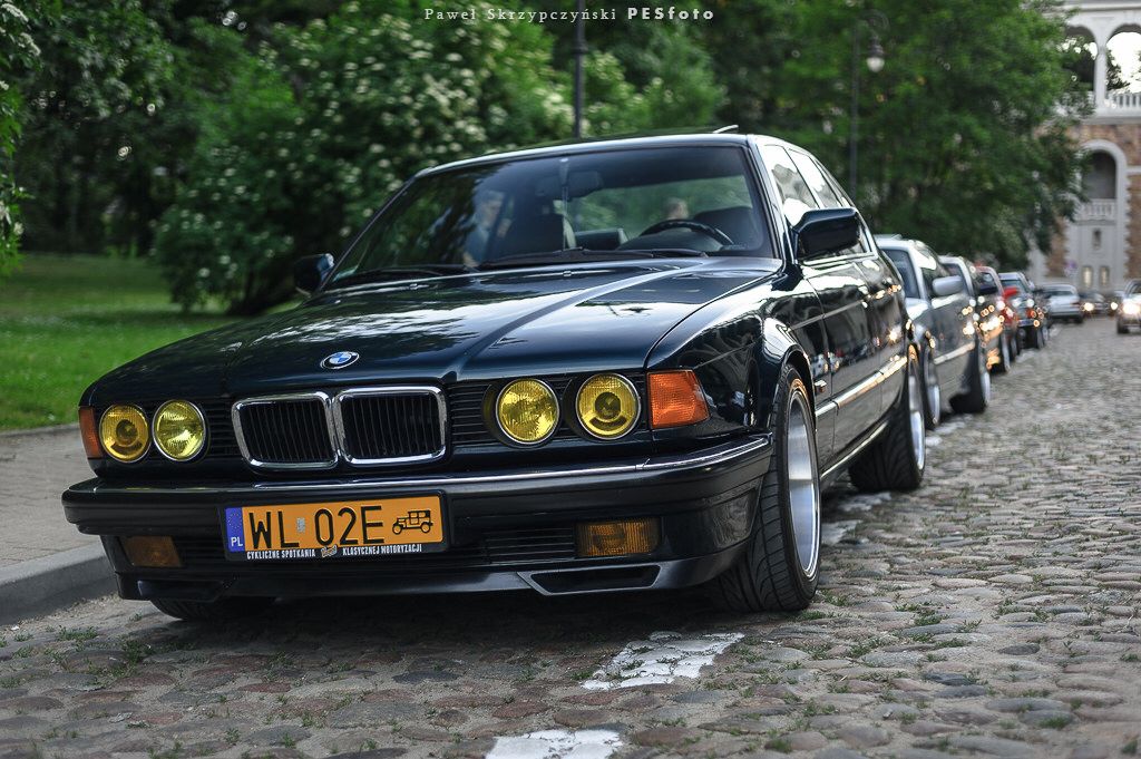 download BMW 7 E32 workshop manual