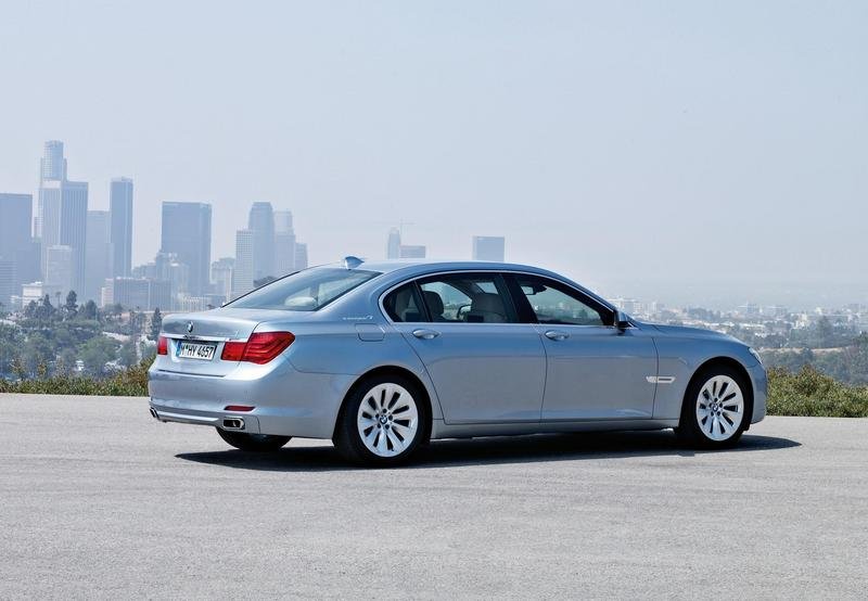 download BMW 7 Series ACTIVEHYBRID F04 able workshop manual