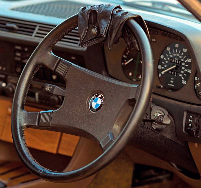 download BMW 733I 735I workshop manual