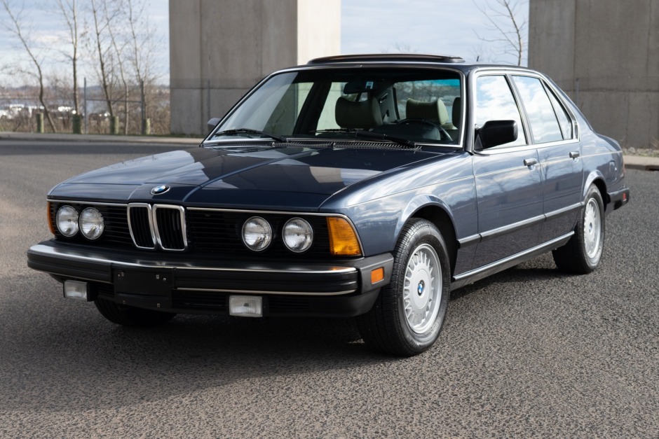 download BMW 735i 735iL able workshop manual