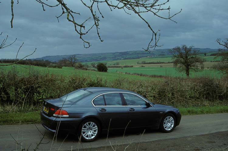 download BMW 735iL workshop manual