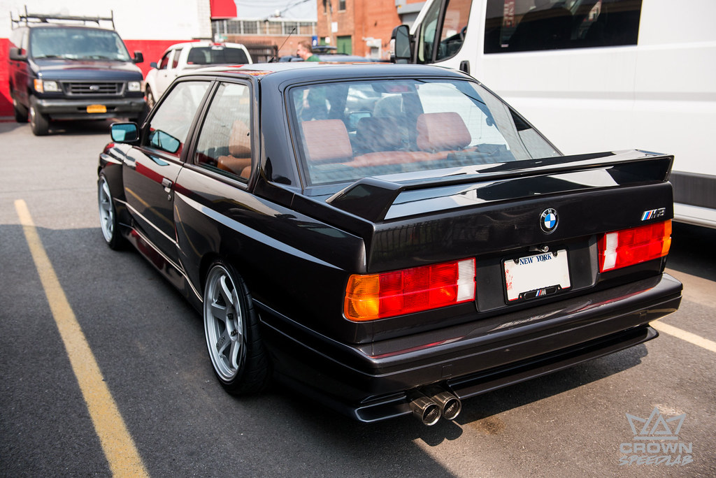 download BMW E30 M3 workshop manual