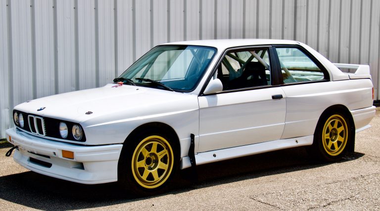 download BMW E30 M3 workshop manual