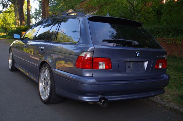 download BMW E39 Sport Wagon Work workshop manual