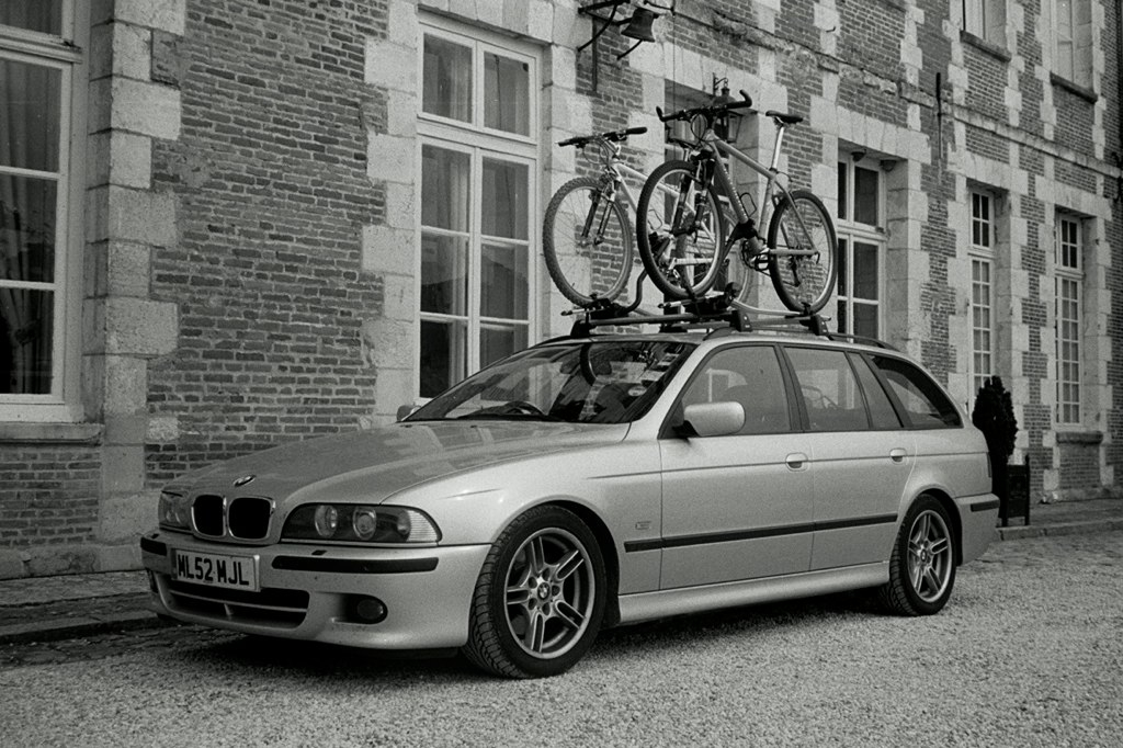 download BMW E39 Sport Wagon workshop manual