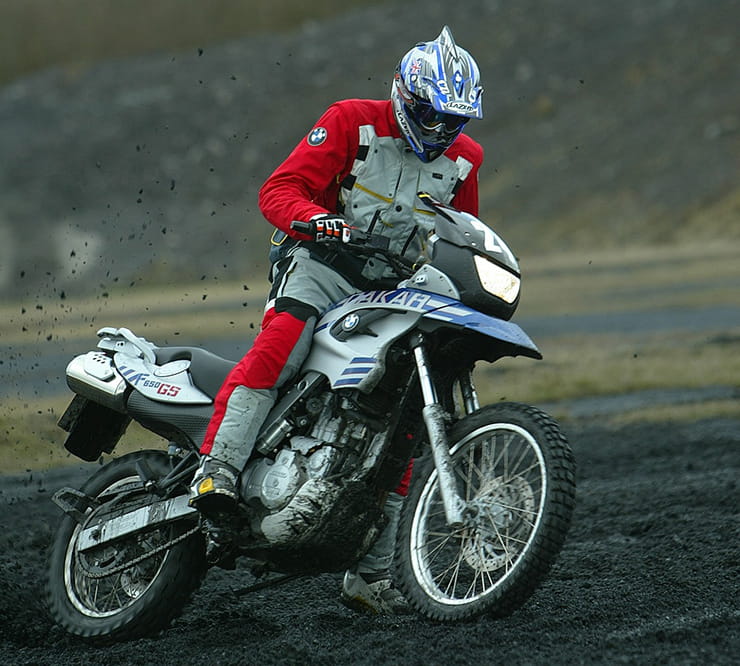 download BMW F650GS DAKAR F 650 GS Motorcycle Manuals able workshop manual