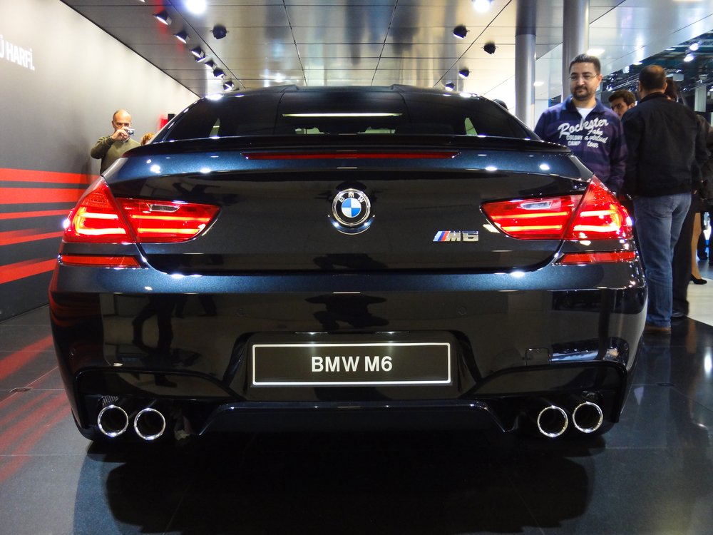download BMW M6 workshop manual