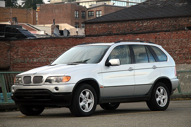 download BMW X5 44I workshop manual