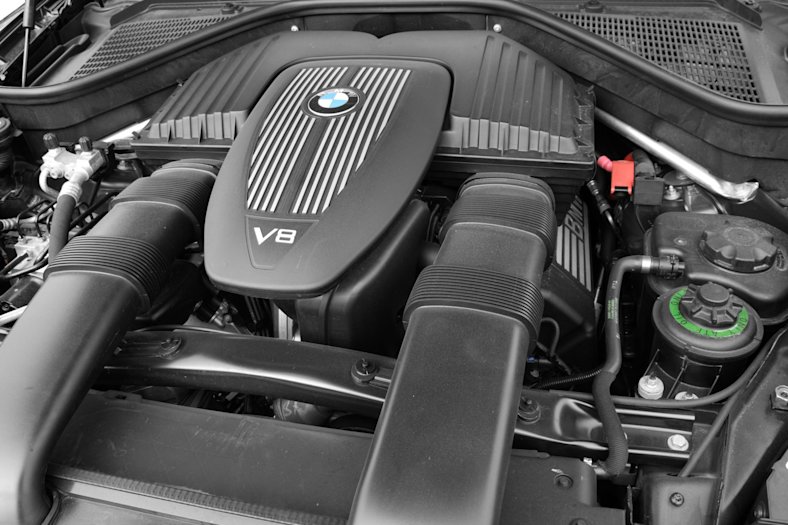 download BMW X5 48I workshop manual