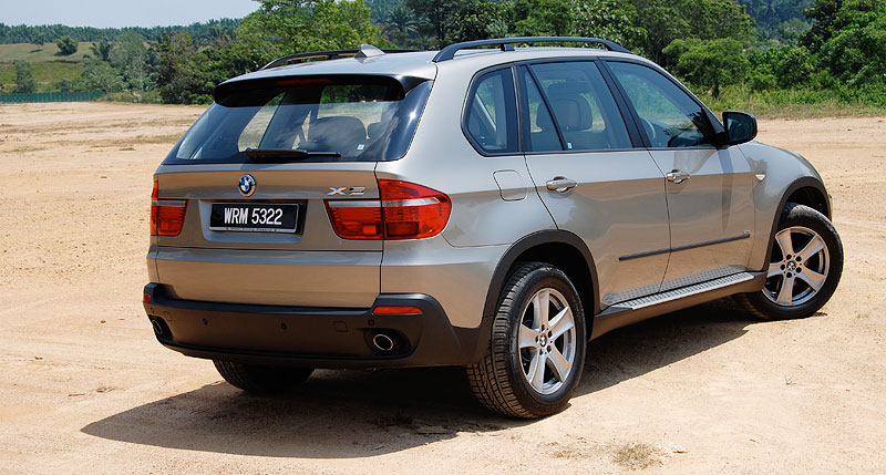 download BMW X5 E70 workshop manual