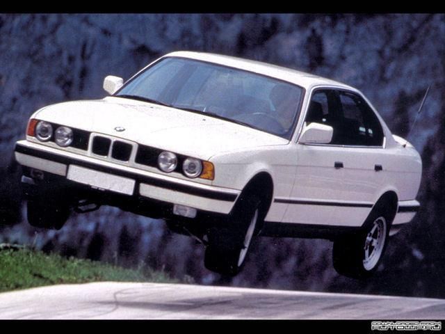 download Bmw 5 E 34 525i 530i 535i 540i including Touring workshop manual