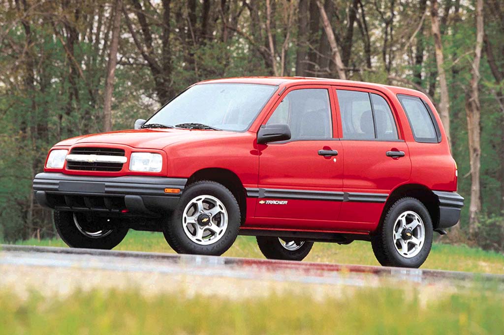 download CHEVY TRACKER 99 01 02 03 04 workshop manual