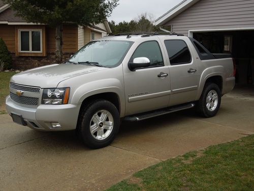 download Chevrolet Avalanche 2500 workshop manual