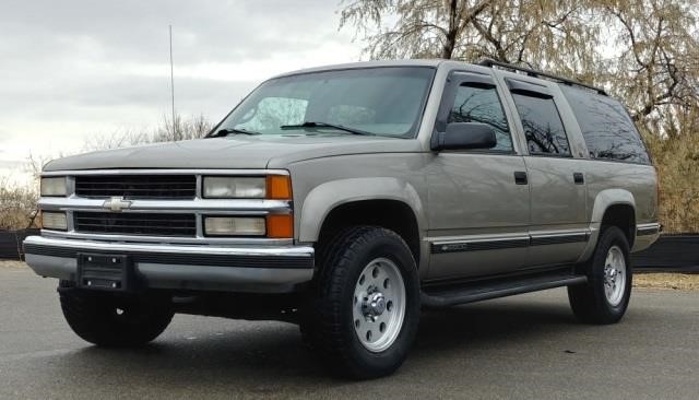 download Chevrolet Suburban 2500 workshop manual