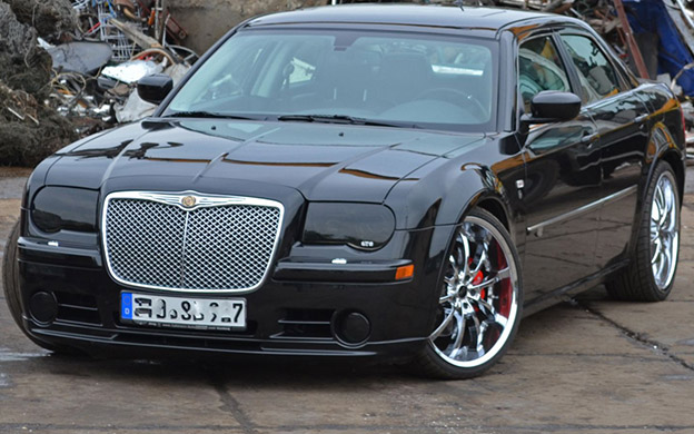 download Chrysler 300 SRT8 workshop manual