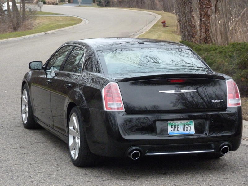 download Chrysler 300 SRT8 workshop manual