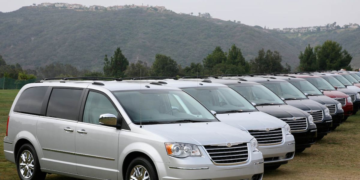 download Chrysler RG Town Country Caravan able workshop manual